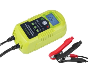Prostownik z mikroprocesorem do akumulatorów 6V 2A, 12V 2/4A, 1.2-120 Ah, IP65